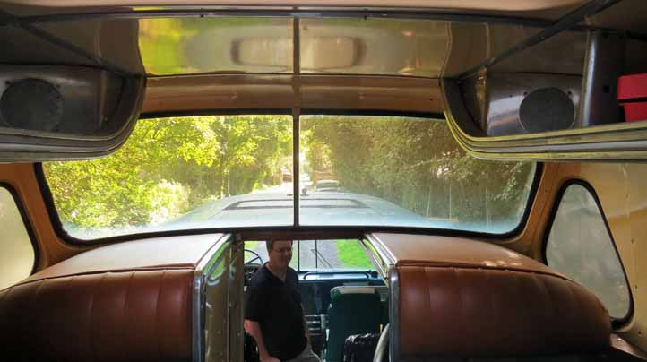 Greyhound GM Scenicruiser UAS576